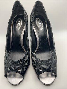 Tod’s Italy Black Leather Laser Cutout Peep Toe High Heel Pumps Shoes Size 37 EU